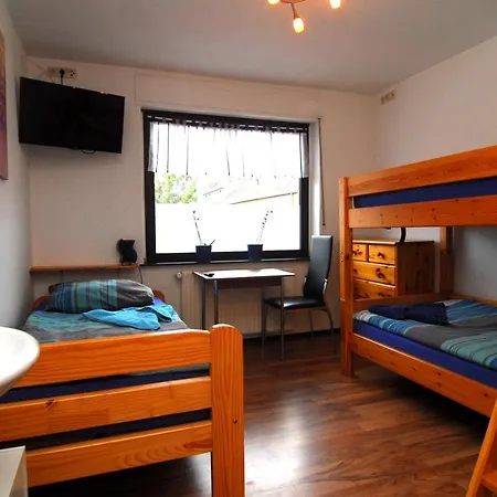 Monteurzimmer Krings Baptistastr 2a بيت ضيافة ايشويلر