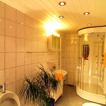 Monteurzimmer Krings Baptistastr 2a