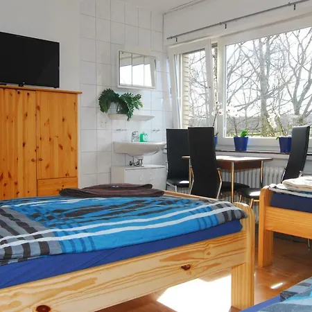 Monteurzimmer Krings Baptistastr 2a Vendégház *